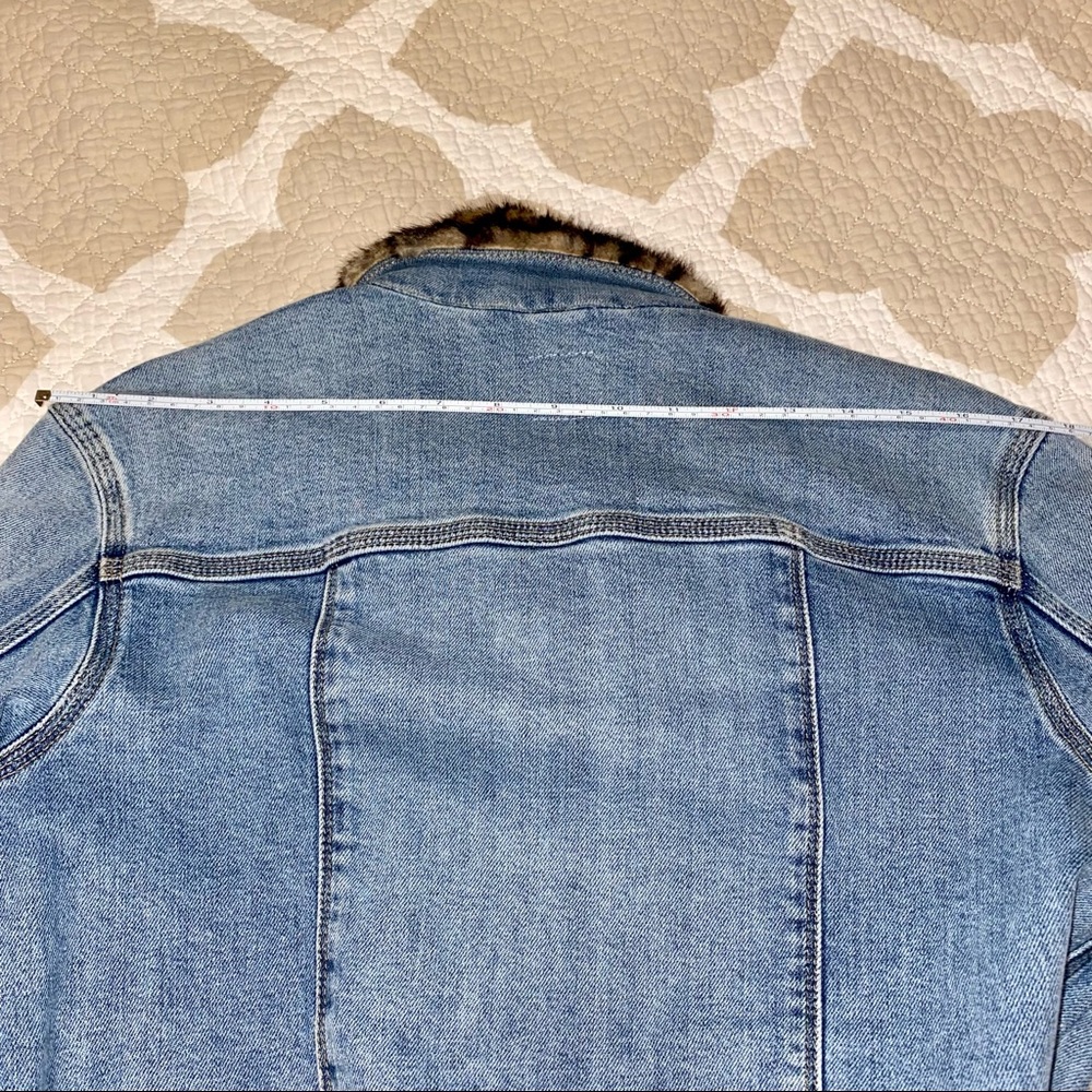 Joe's Jacket - Picture 10 of 12